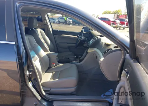 2004 Acura Tsx from USA, damaged, VIN JH4CL96824C018055